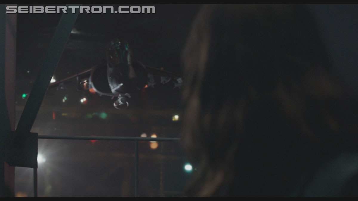 bumblebee-trailer-0896.jpg