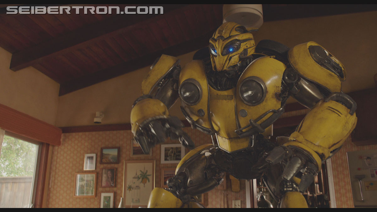 bumblebee-trailer-1068.jpg