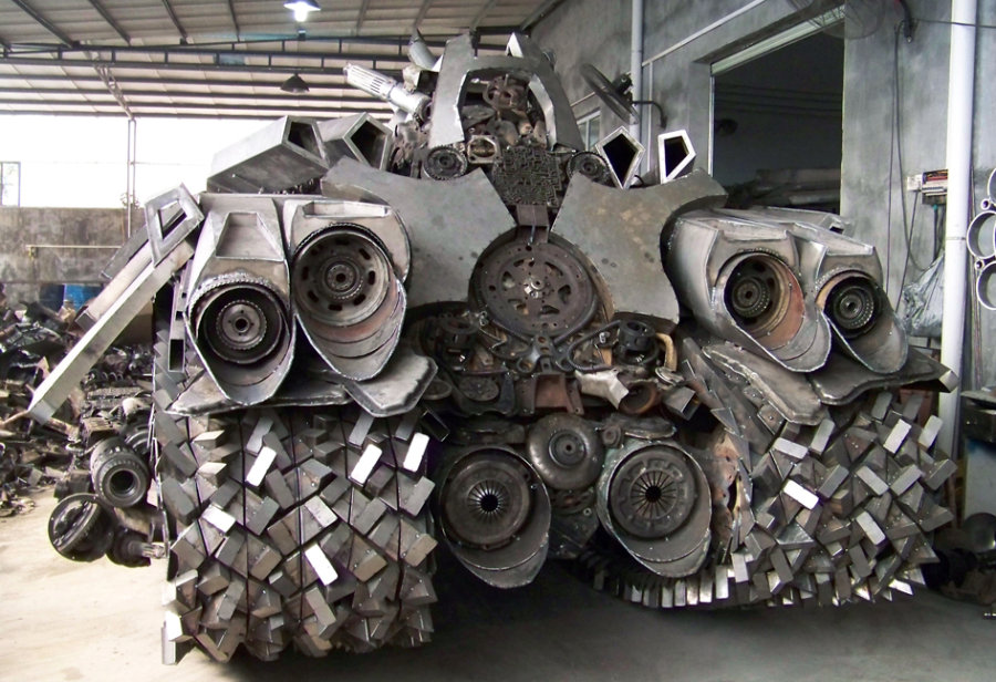 Transformers News: Chinese at it again: Real-life ROTF Megatron Tank Image