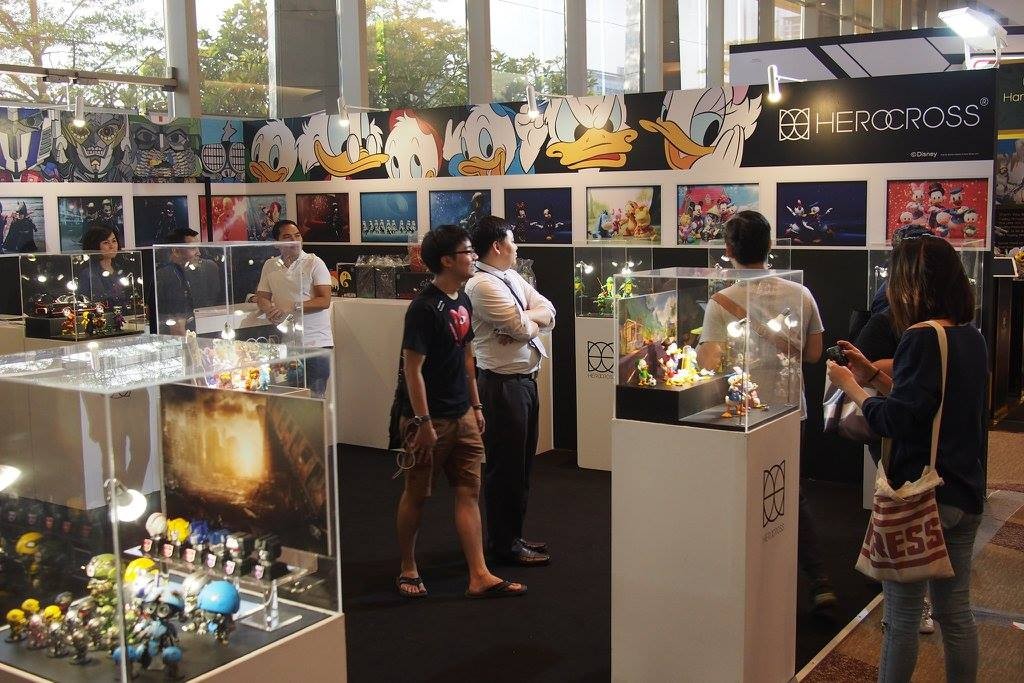 Transformers News: Images from Thailand Comic Con 2017: The Last Knight; HeroCross, SDX, XM Figures