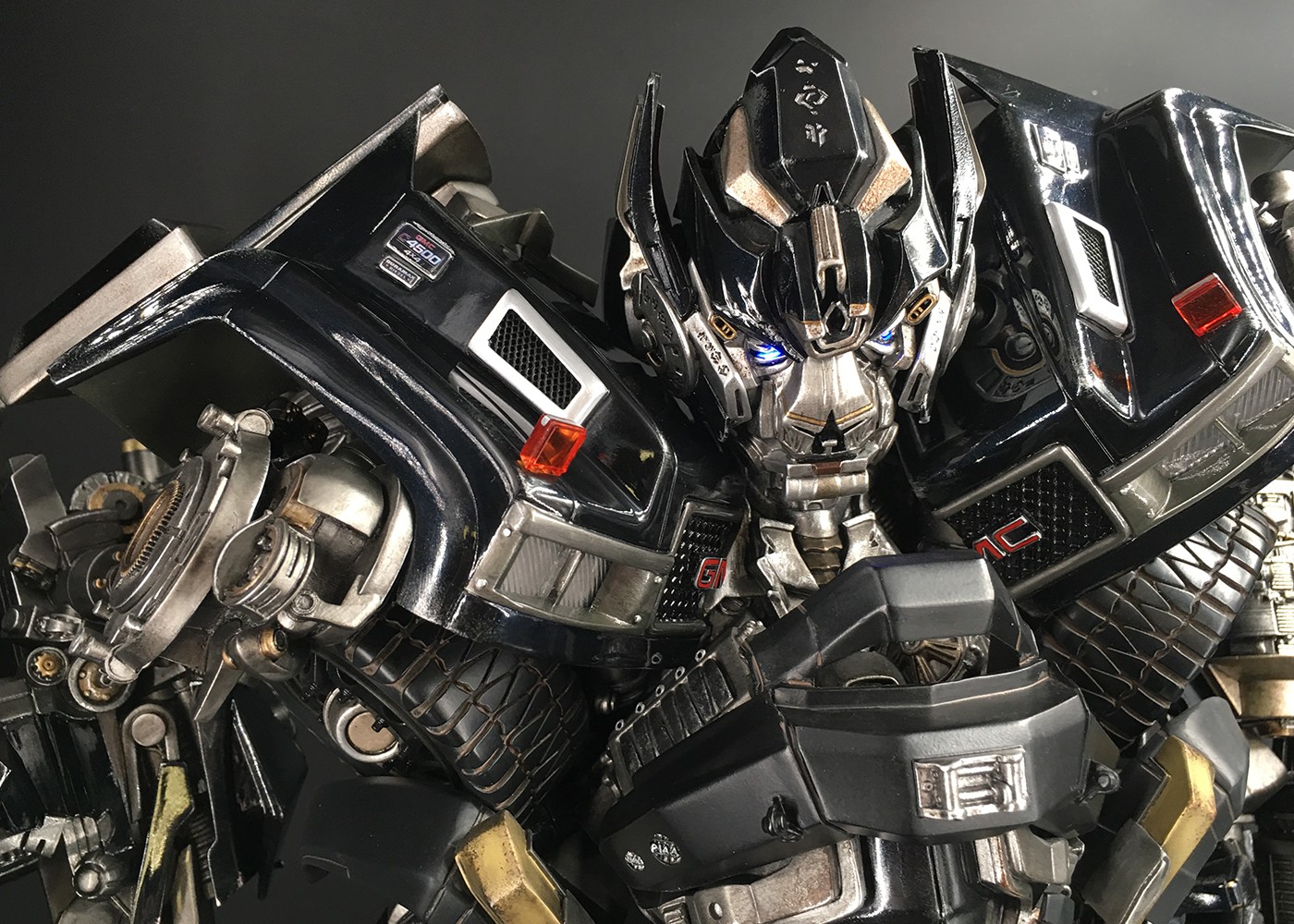 Transformers News: Images of Prime 1 Studio MMTFM-11 Ironhide