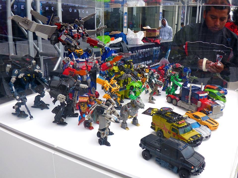 Transformers News: Transformers: The Last Knight Promotional Tour Event in Perù