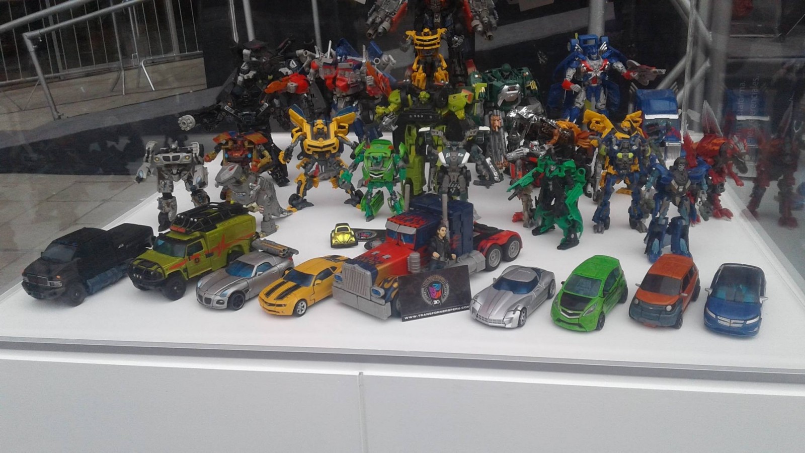Transformers News: Transformers: The Last Knight Promotional Tour Event in Perù