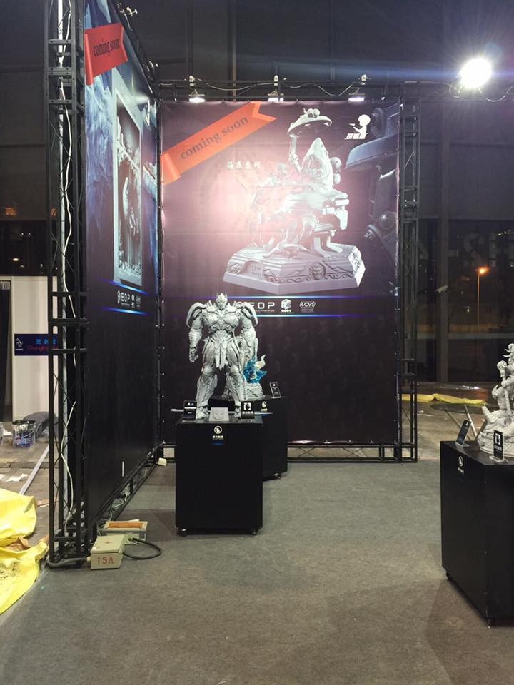 Transformers News: Shanghai Comic Con 2017 Coverage - Statues, Figures, Licensed Products