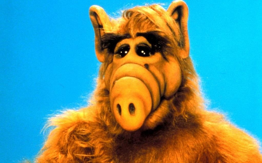 Transformers News: Travis Knight Discusses Bumblebee's Continuity with Bay Films, Alf and More Transformers News: Travis Knight Discusses Bumblebee's Continuity with Bay Films, Alf and More