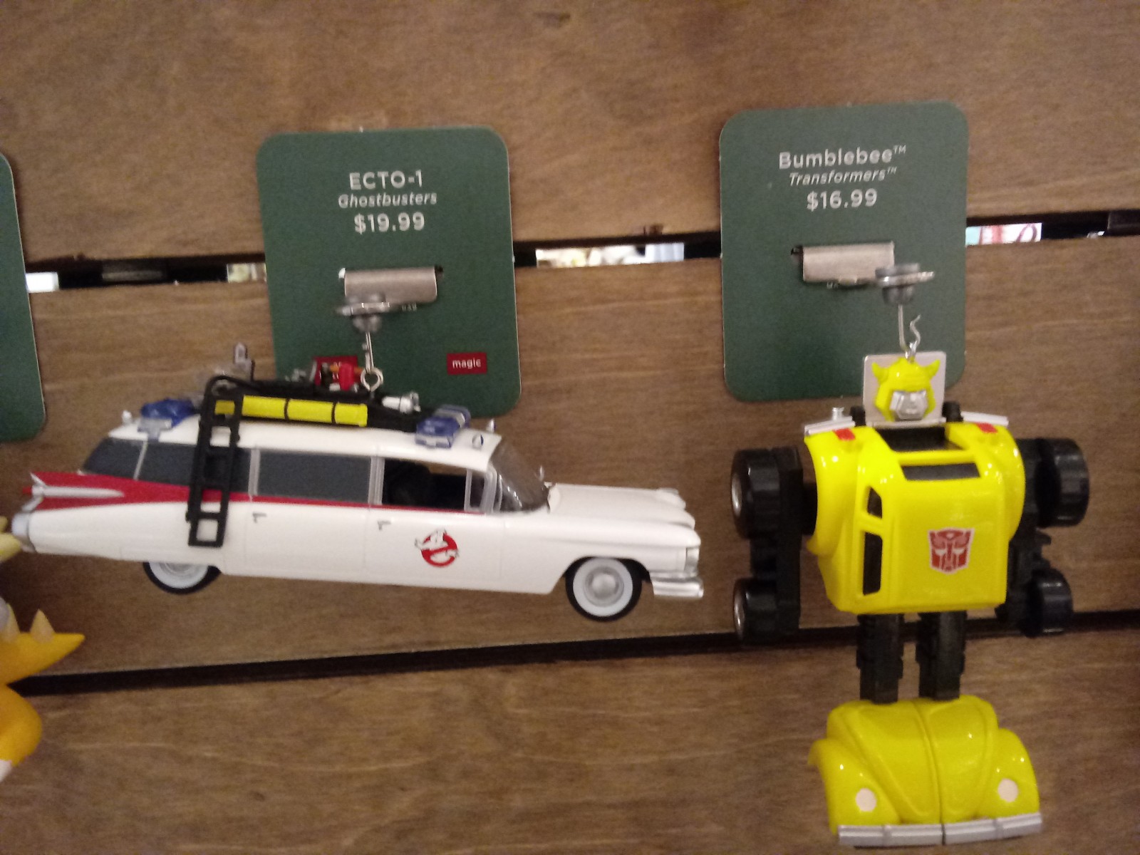 Transformers News: 2019 Hallmark Keepsake Transformers Bumblebee Ornament Spotted at Retail