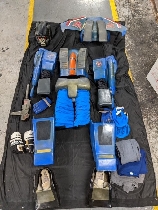 Transformers News: Jazz and Thundercracker Costumes From OJ Simpson Commercial Uncovered by Comic Shop Transformers News: Jazz and Thundercracker Costumes From OJ Simpson Commercial Uncovered by Comic Shop