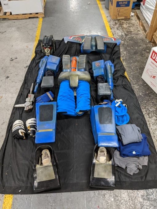 Transformers News: Jazz and Thundercracker Costumes From OJ Simpson Commercial Uncovered by Comic Shop Transformers News: Jazz and Thundercracker Costumes From OJ Simpson Commercial Uncovered by Comic Shop