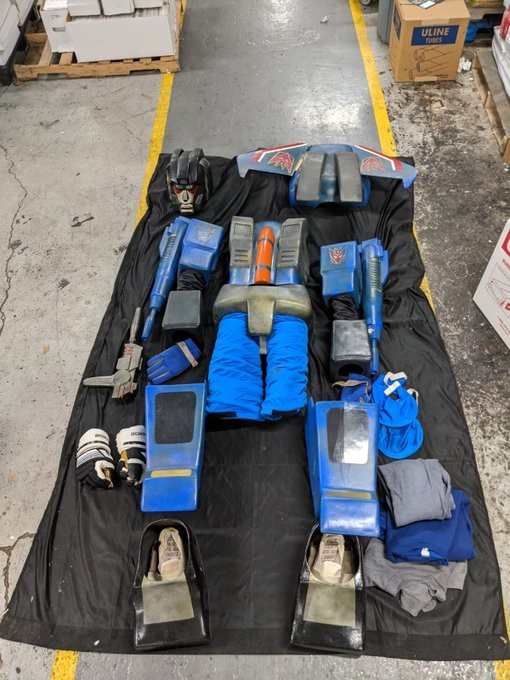 Transformers News: Jazz and Thundercracker Costumes From OJ Simpson Commercial Uncovered by Comic Shop Transformers News: Jazz and Thundercracker Costumes From OJ Simpson Commercial Uncovered by Comic Shop