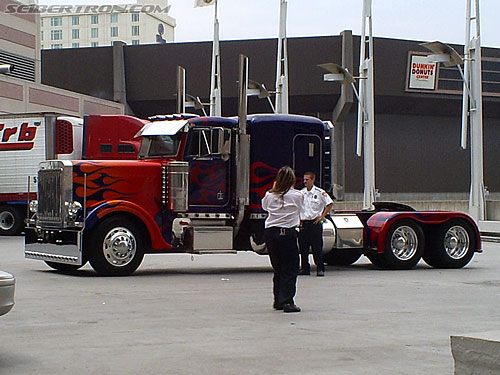 Optimus Prime at BotCon 2007