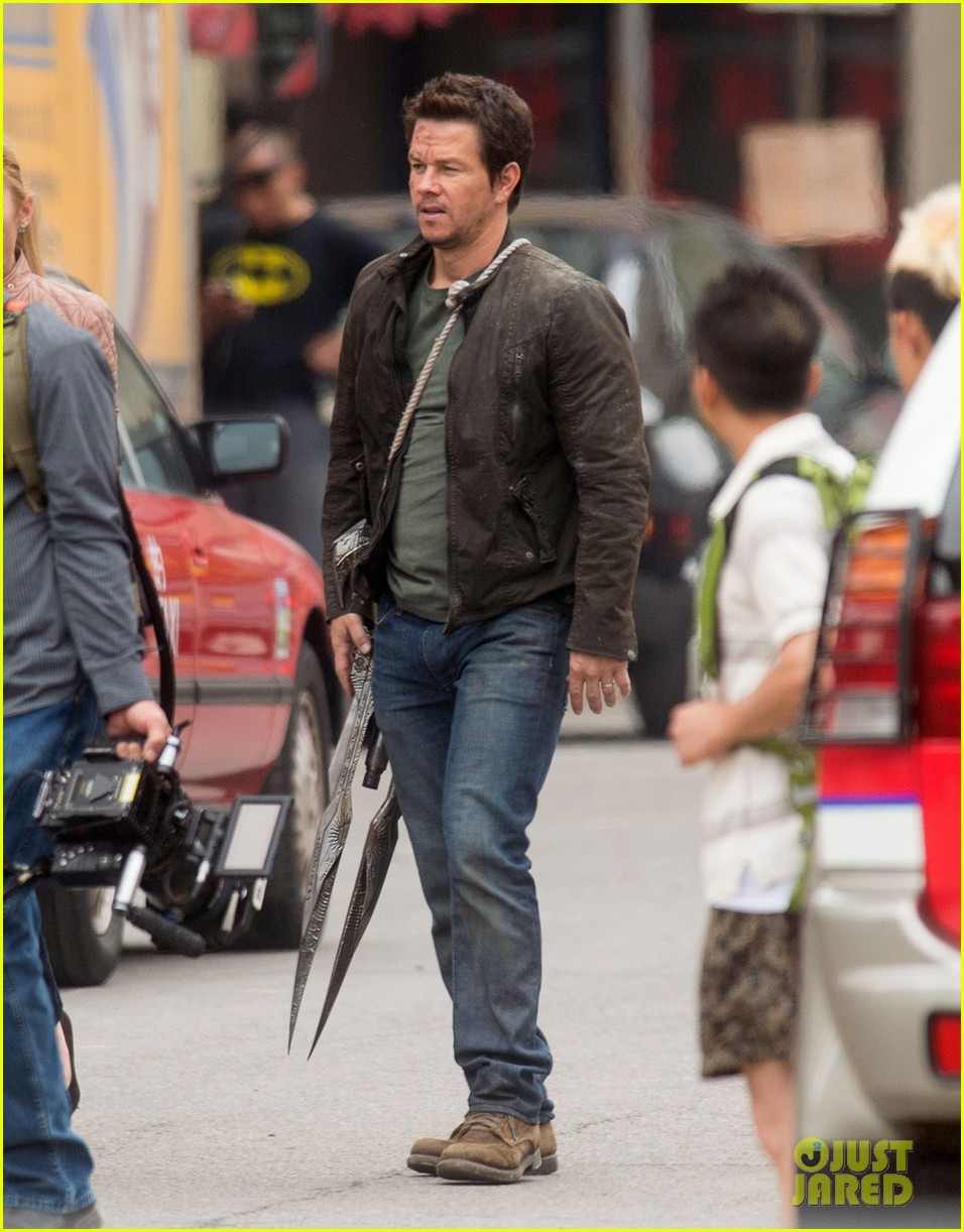 New Weapon Sighted on Transformers 4 Detroit Set