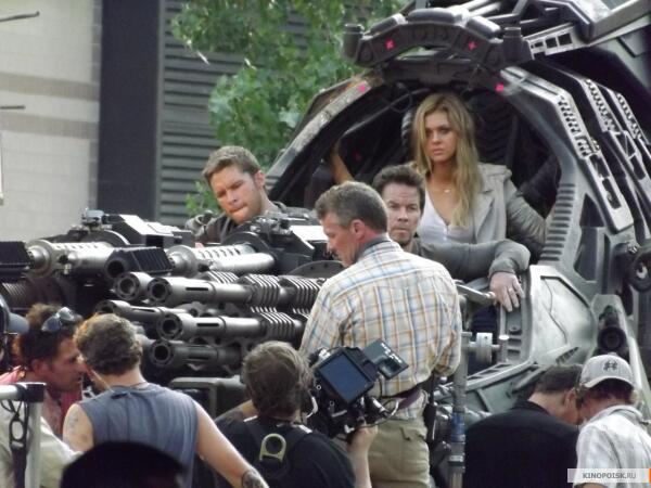 Re: New pictures and videos from Transformers 4 Chicago filming