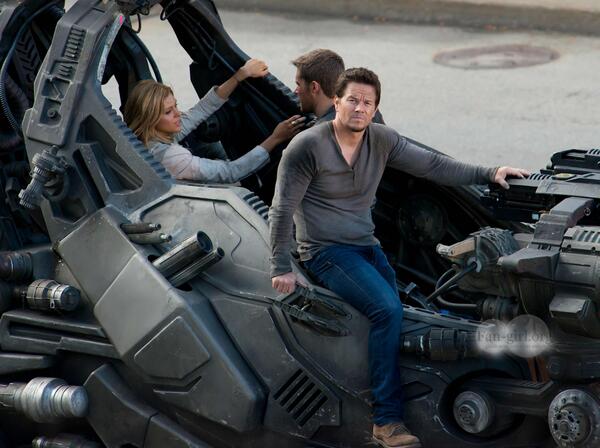 Re: New pictures and videos from Transformers 4 Chicago filming