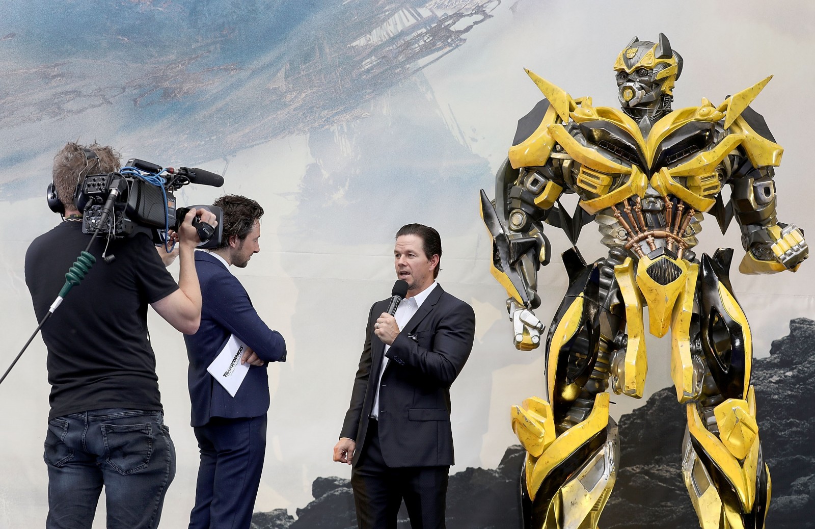 Transformers News: Phots from Transformers: The Last Knight London Premiere
