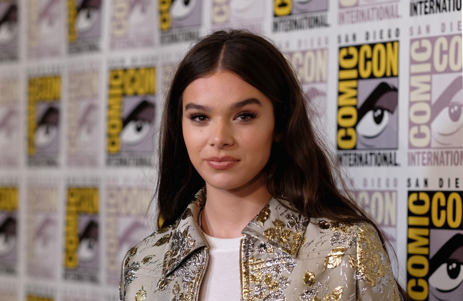 Transformers News: Official Transformers Bumblebee Movie Poster and #SDCC2018 Event Images #BumblebeeMovie Transformers News: Official Transformers Bumblebee Movie Poster and #SDCC2018 Event Images #BumblebeeMovie