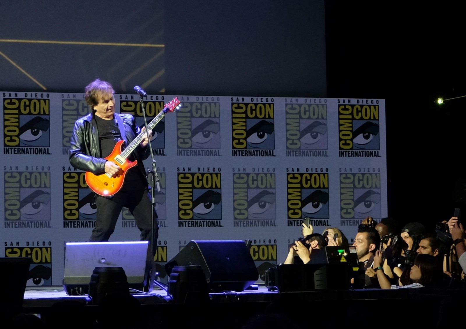 Transformers News: Official Transformers Bumblebee Movie Poster and #SDCC2018 Event Images #BumblebeeMovie Transformers News: Official Transformers Bumblebee Movie Poster and #SDCC2018 Event Images #BumblebeeMovie