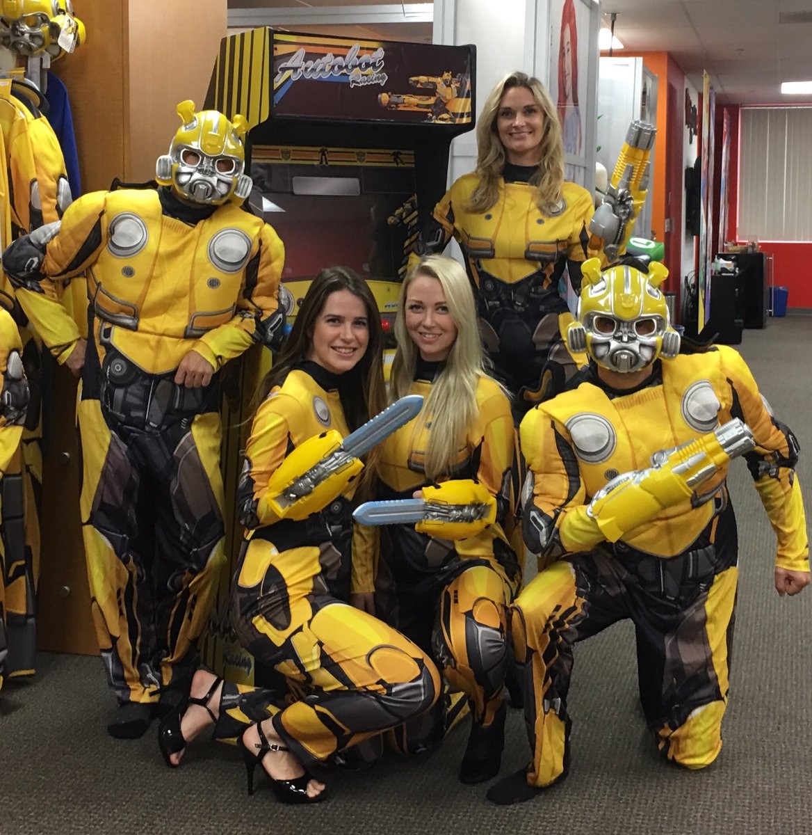 Transformers News: Hasbro’s TRANSFORMERS and Universal CityWalk Present Buzz Weekend Transformers News: Hasbro’s TRANSFORMERS and Universal CityWalk Present Buzz Weekend