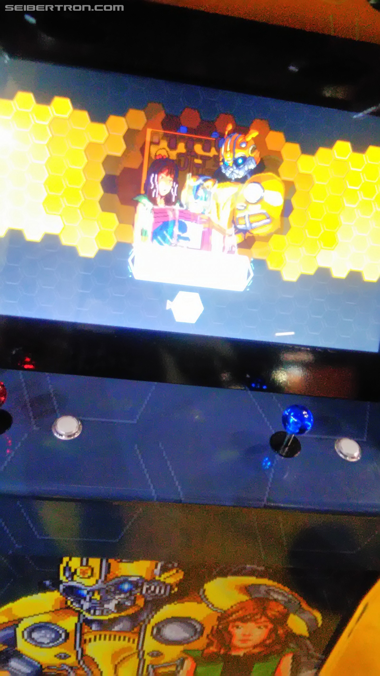 Transformers News: Seibertron Exclusive - Transformers Bumblebee Booth from Brazil's CCXP Comic Con Experience 2018 Transformers News: Seibertron Exclusive - Transformers Bumblebee Booth from Brazil's CCXP Comic Con Experience 2018