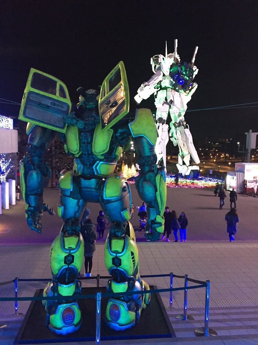 Transformers News: Life-size movie Bumblebee statue stands tall in Odaiba