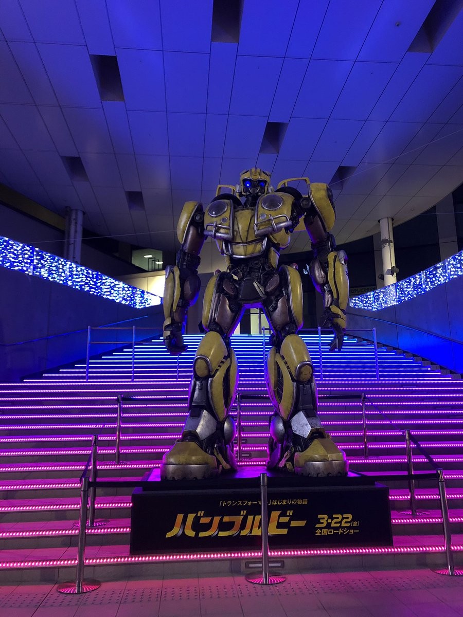 Transformers News: Life-size movie Bumblebee statue stands tall in Odaiba
