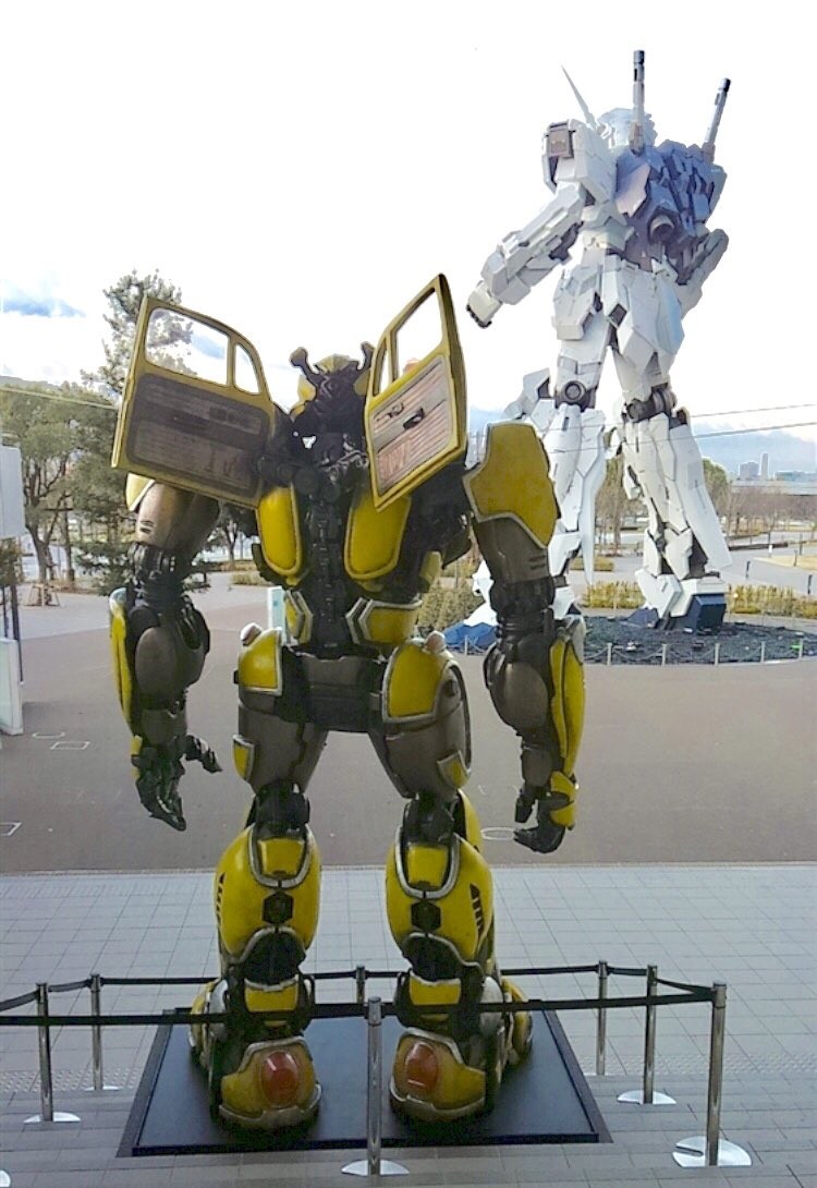 Transformers News: Life-size movie Bumblebee statue stands tall in Odaiba