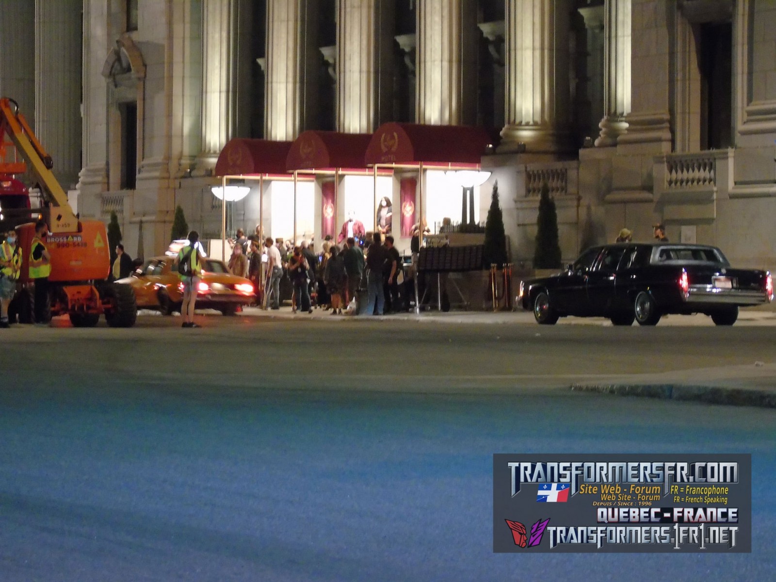 Transformers News: Images from the Set of Transformers 7: Rise of the Beasts and Mirage Stunt Scene Video Transformers News: Images from the Set of Transformers 7: Rise of the Beasts and Mirage Stunt Scene Video