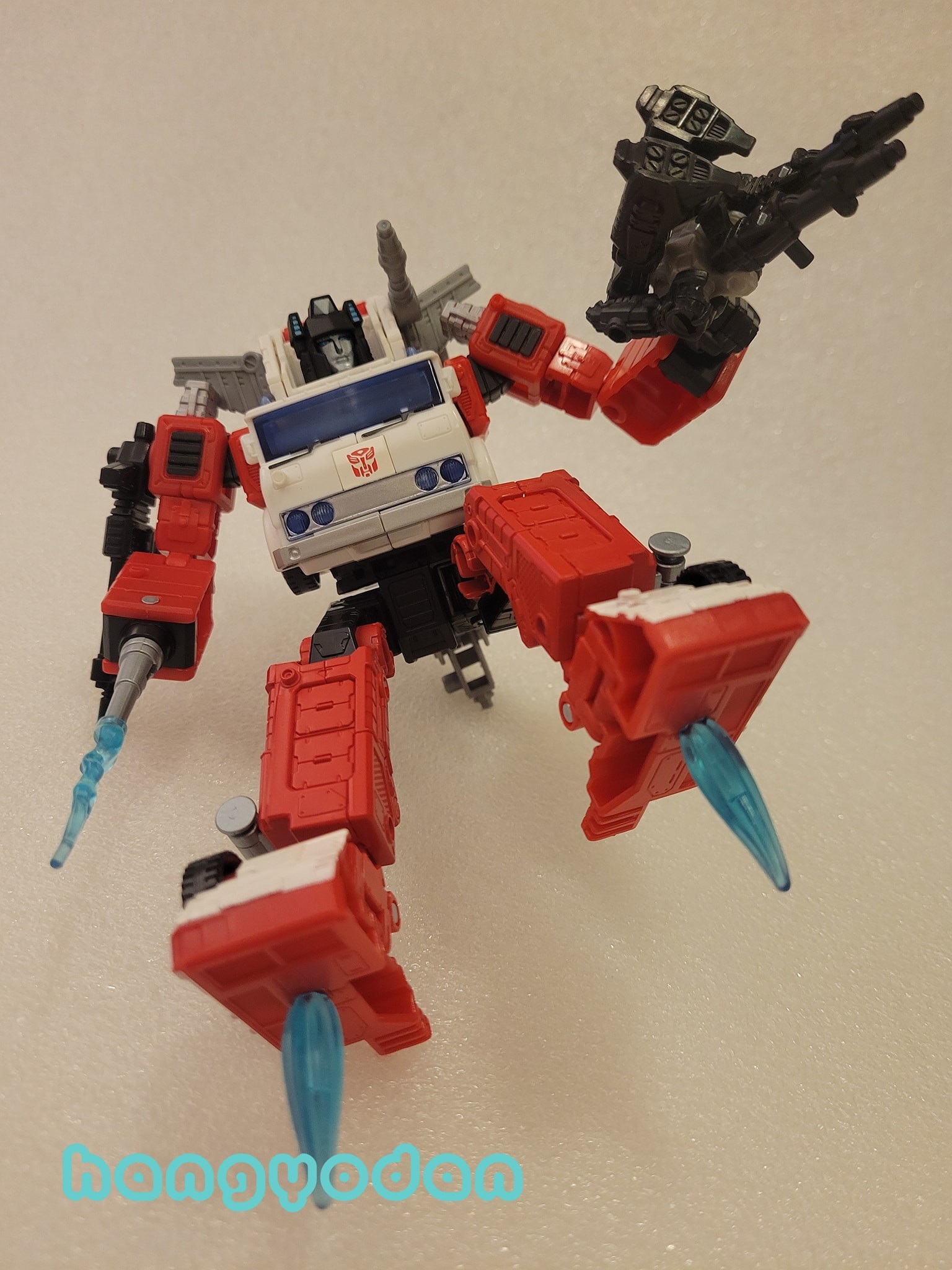 Transformers News: In Hand Images of Transformers Generations Selects Artfire