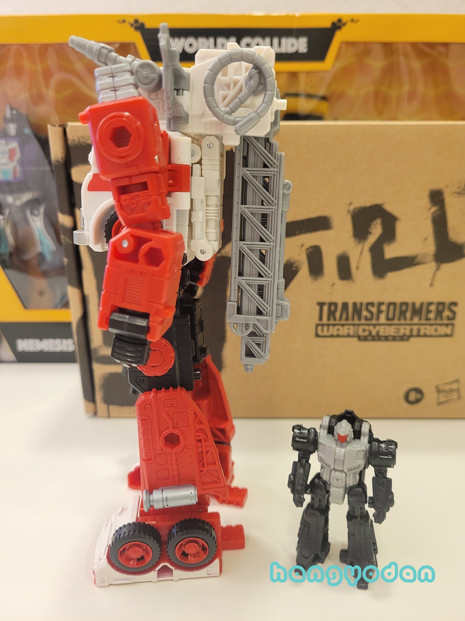 Transformers News: In Hand Images of Transformers Generations Selects Artfire