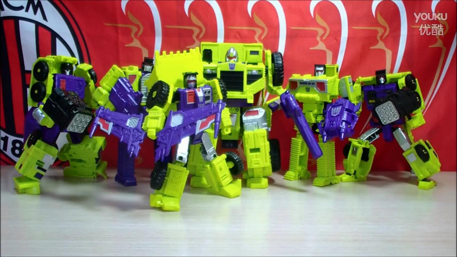 Video Review - Transformers Generations Combiner Wars Devastator: The Constructicons