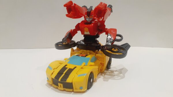 Video Reviews for Transformers Earthspark Warrior Twitch and Bumblebee + Combiner Gimmick