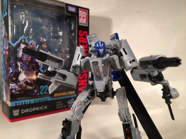 English Video Review for Transformers Studio Series Dropkick