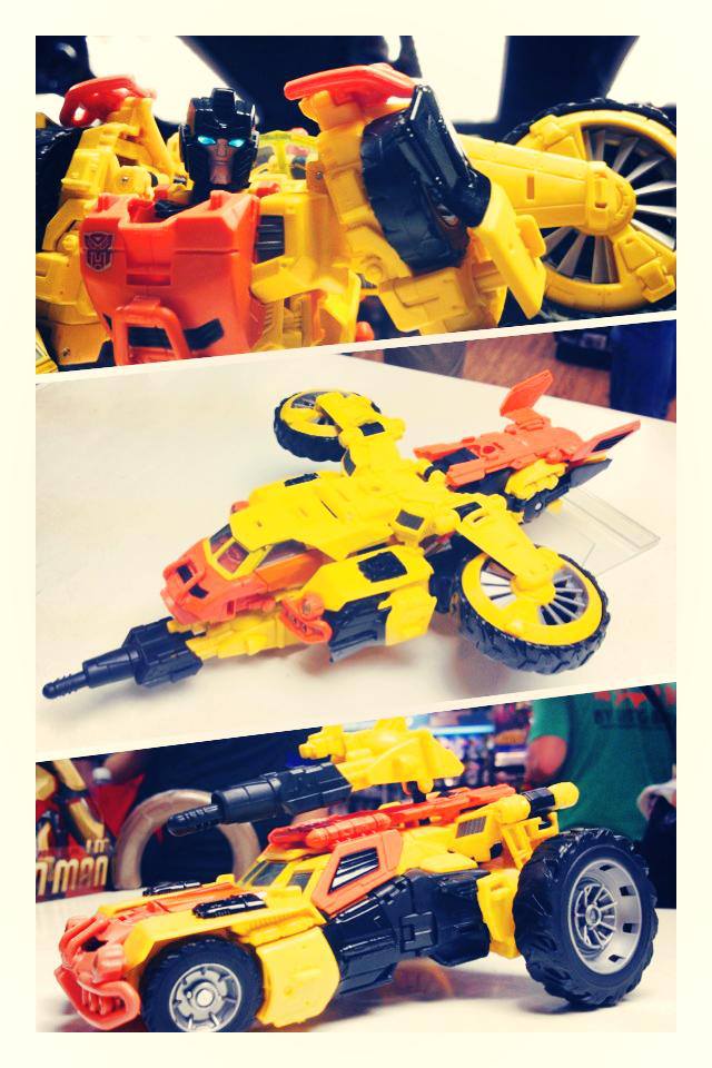 In-Hand Image: Transformers Generations Voyager Sandstorm