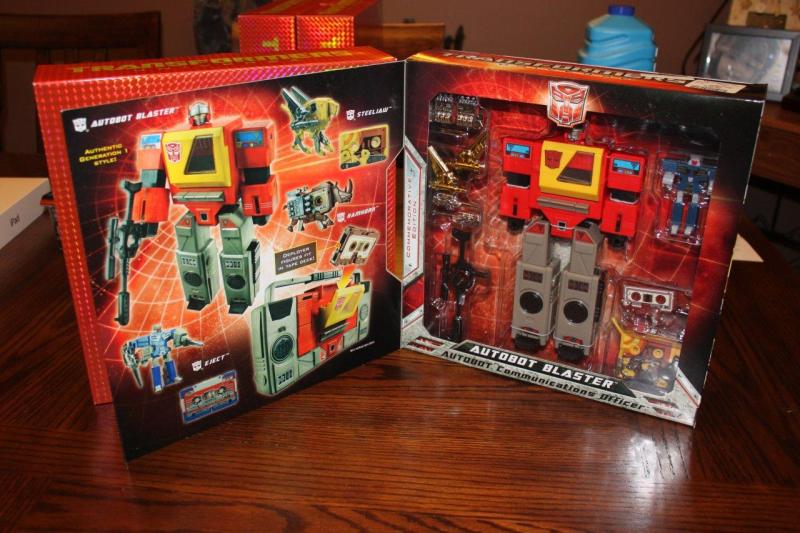 SDCC 2010 Exclusive Autobot Blaster Found at Retail in Canada