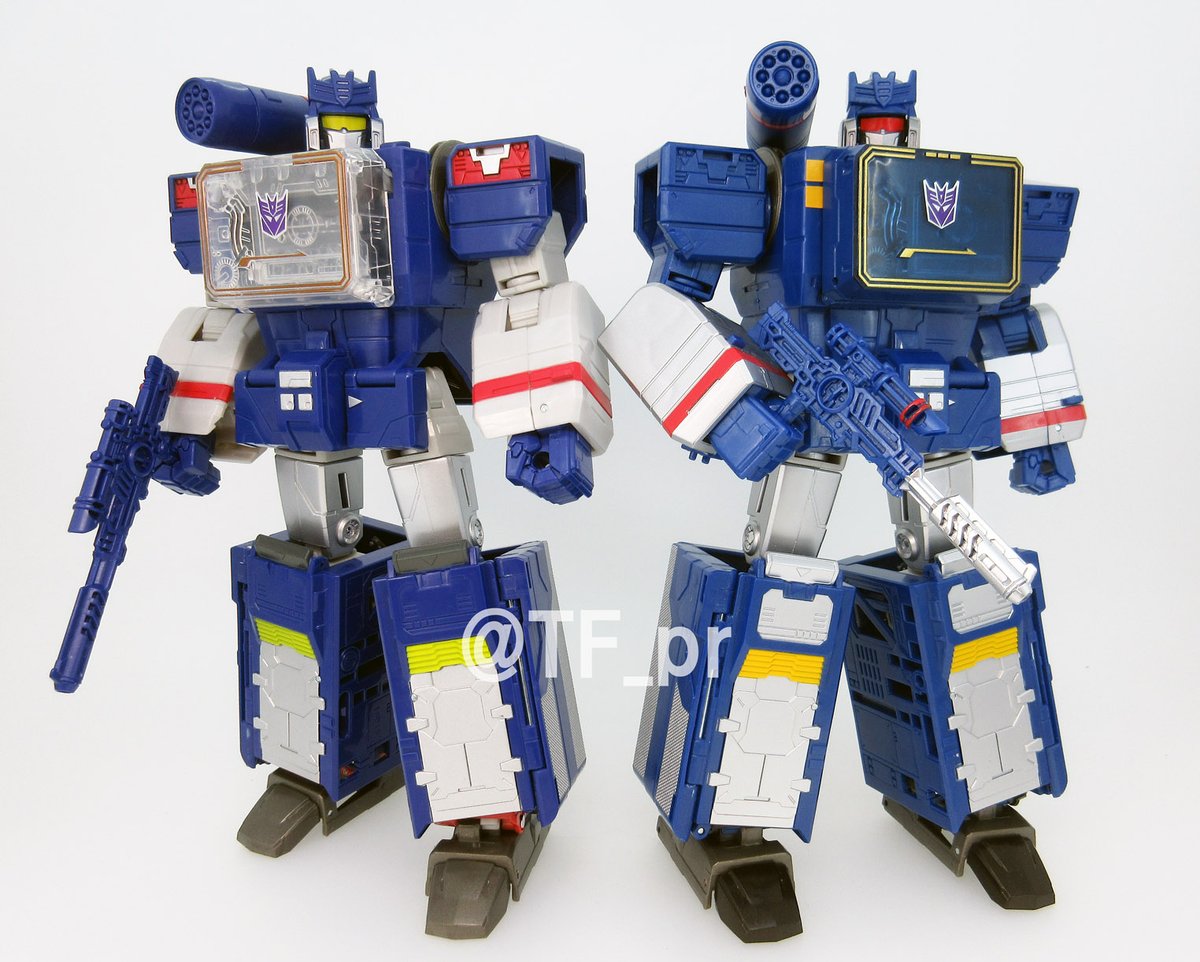 Comparison Image of Takara Tomy Transformers Legends LG36 Soundwave