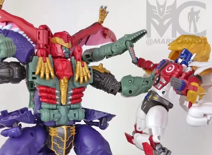 Preorders and Official Images for Commander Magmatron