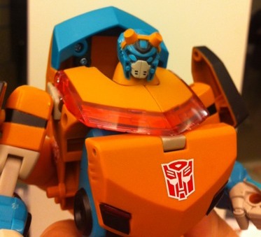 BotCon Attendee Free Figure: Animated Fisitron