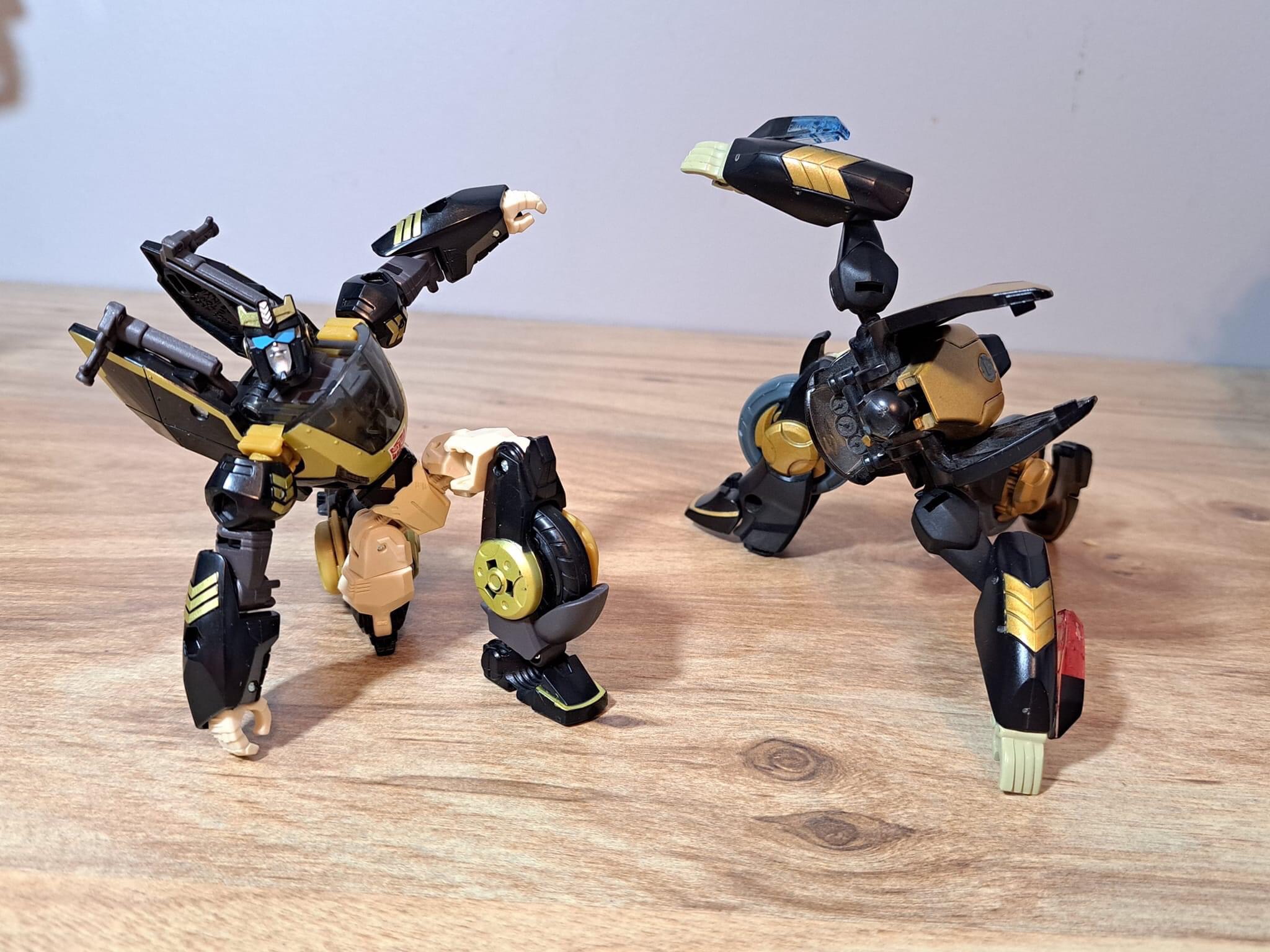 New Images and Review for Transformers Legacy Animated Prowl