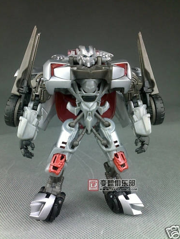 Out of Box Images of Revenge of the Fallen repaints and Animated Bulkhead