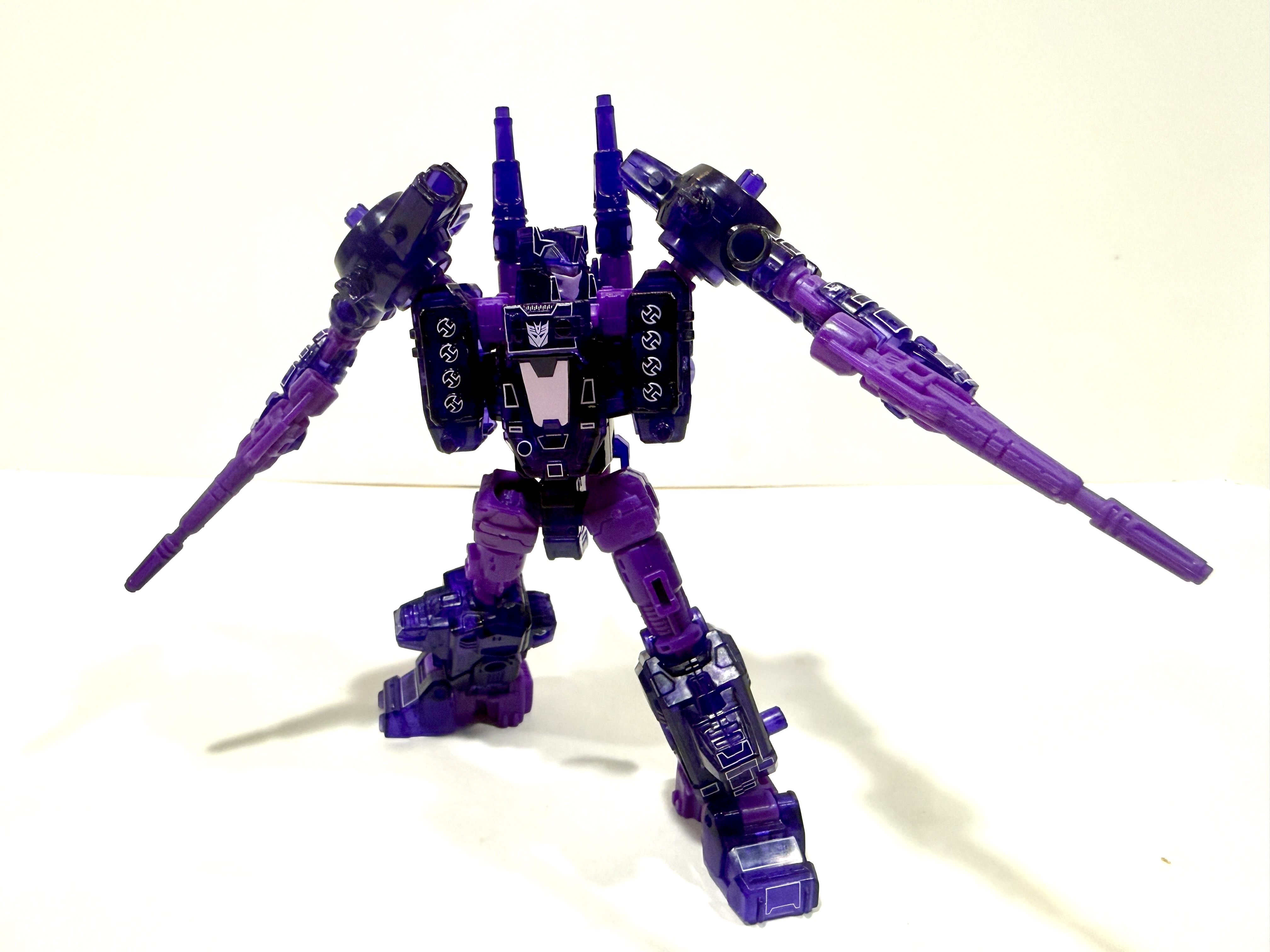 Video Review and Sighting for Walmart Exclusive Deluxe Cybertread and Cybertronic