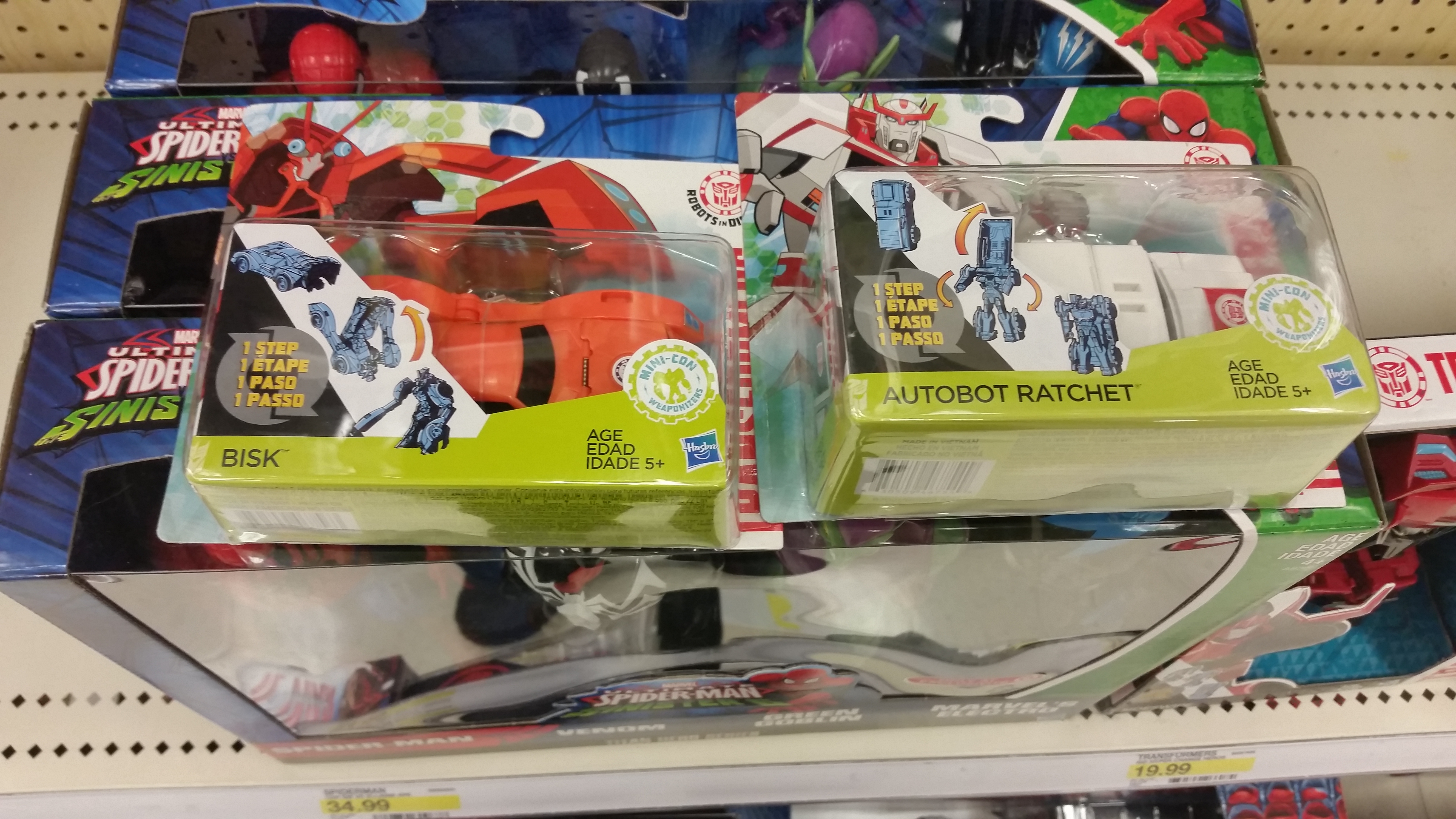 Robots In Disguise One Step Ratchet and Bisk sighted at US retail