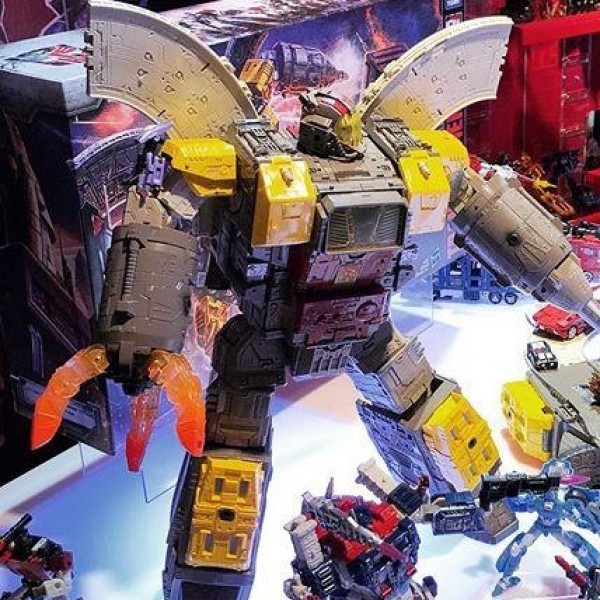 Siege Omega Supreme Photographed on NY Toy Fair 2019 Showfloor #tfny #hasbrotoyfair