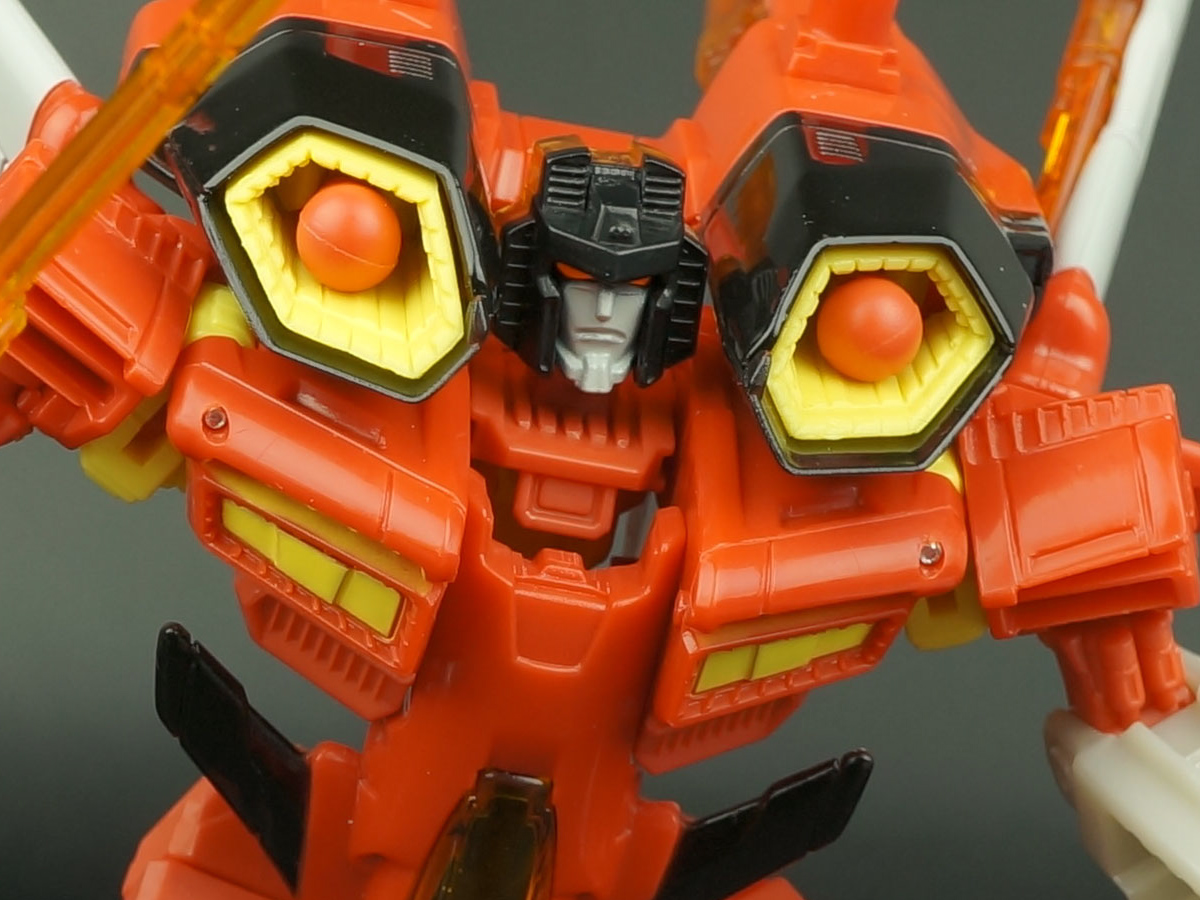 New Galleries: Generations Armada Starscream, Scoop, Skywarp and Mini-Con Assault Team