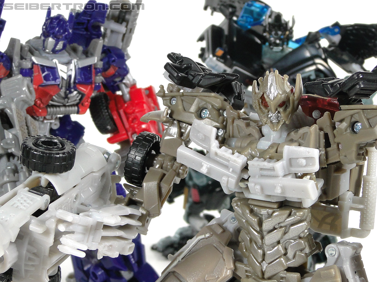 New Dark of the Moon Galleries - Voyager Optimus Prime, Ironhide and Megatron