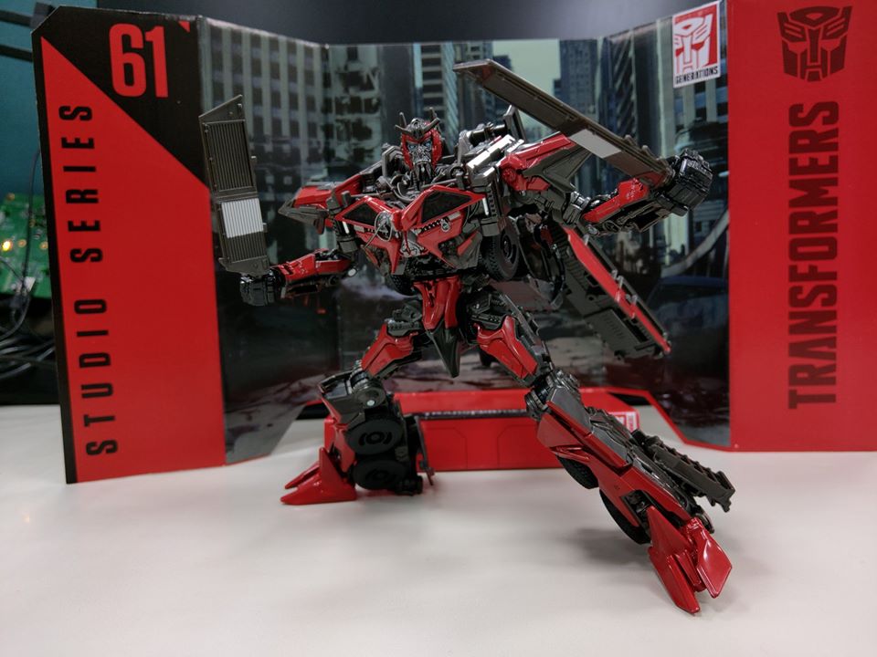 In Hand Images for Transformers Studio Series Sentinel Prime