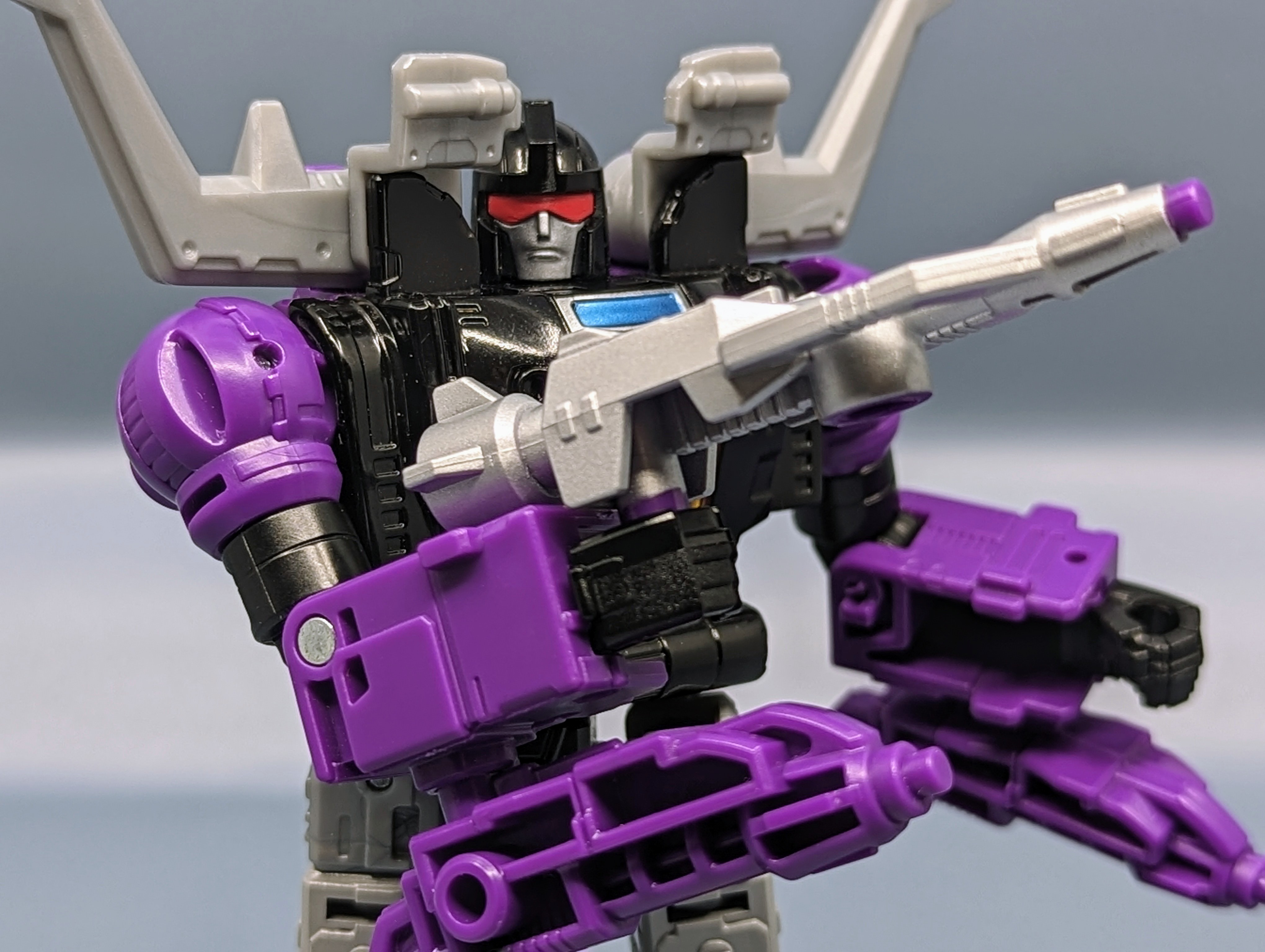 Video Review of Legacy Shrapnel Shows How you Can Make Sure you don't Have Mismatched Parts