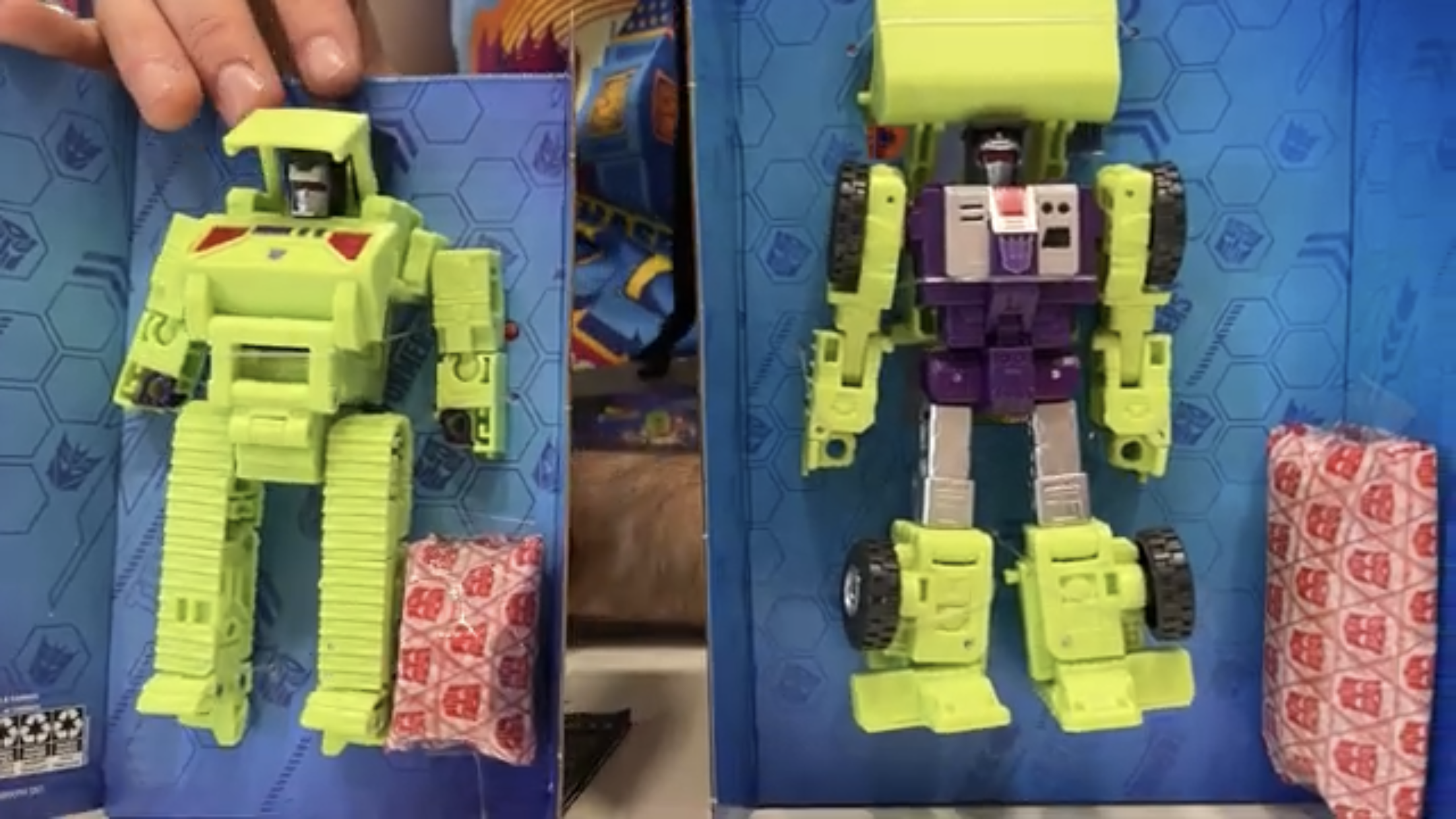 Videos of Studio Series 86 Bonecrusher, Scavenger and Galvatron