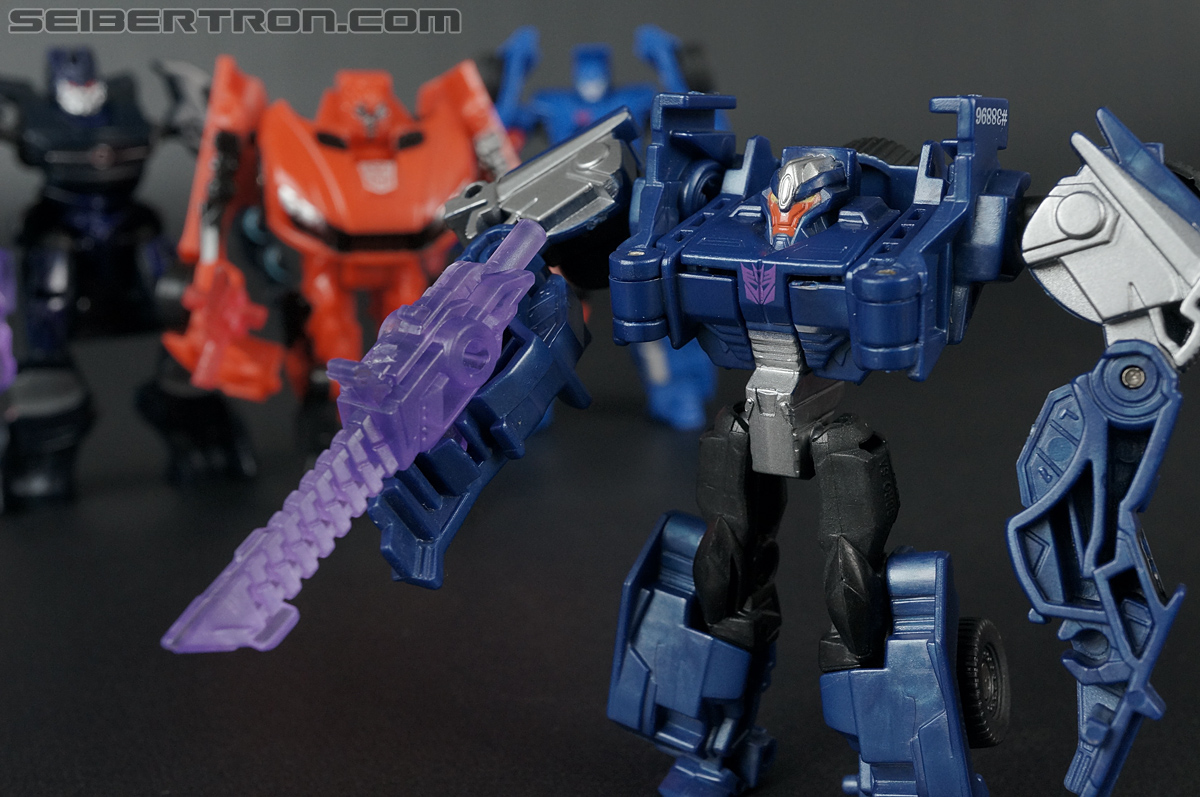 New Transformers Cyberverse galleries: Evac, Breakdown, Mirage, and Soundwave