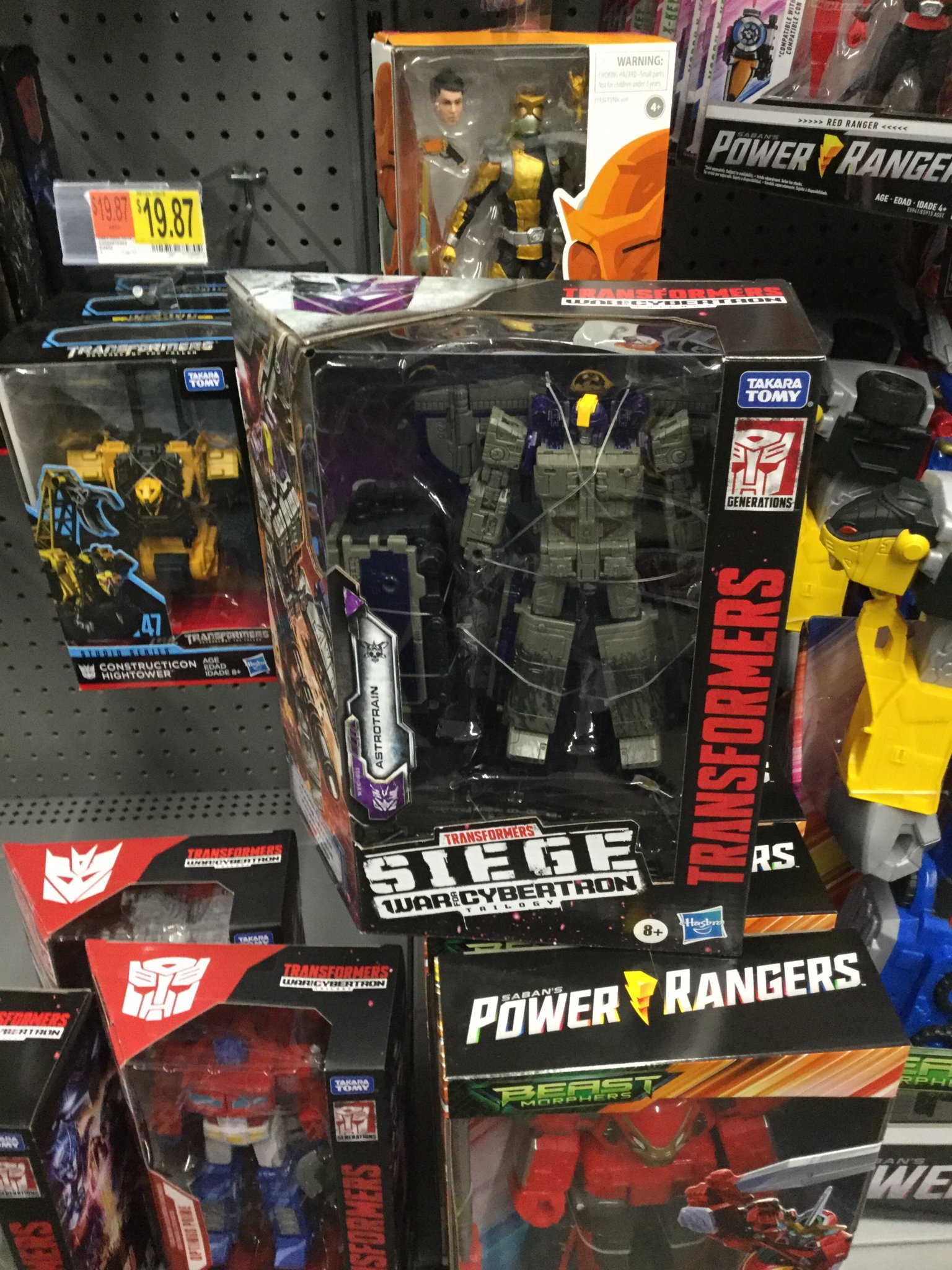 Siege Astrotrain and Final Siege Deluxes and Micromasters Found in US and other Countries