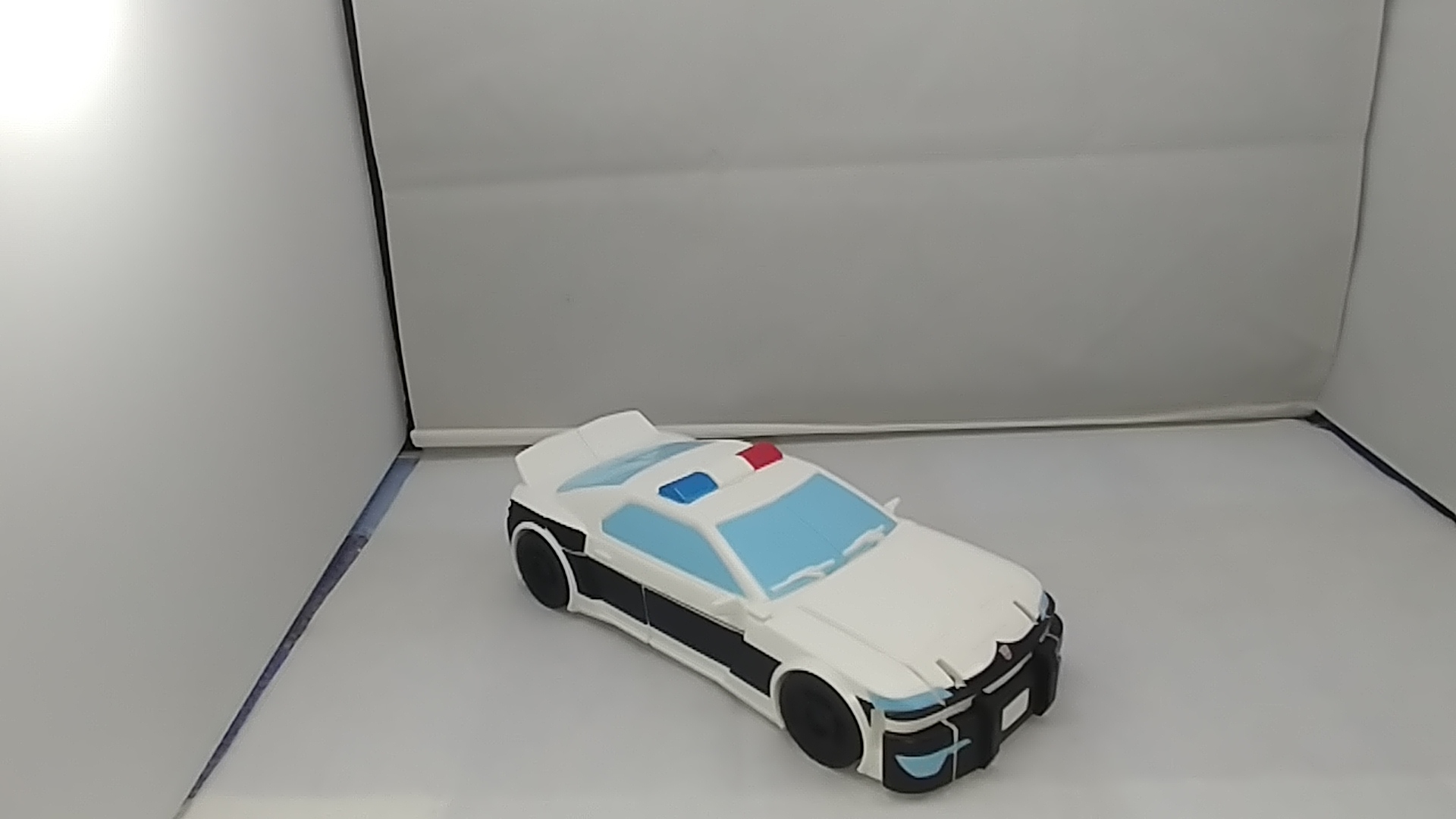 New Video Review of Transformers Cyberverse Ultra Class Prowl