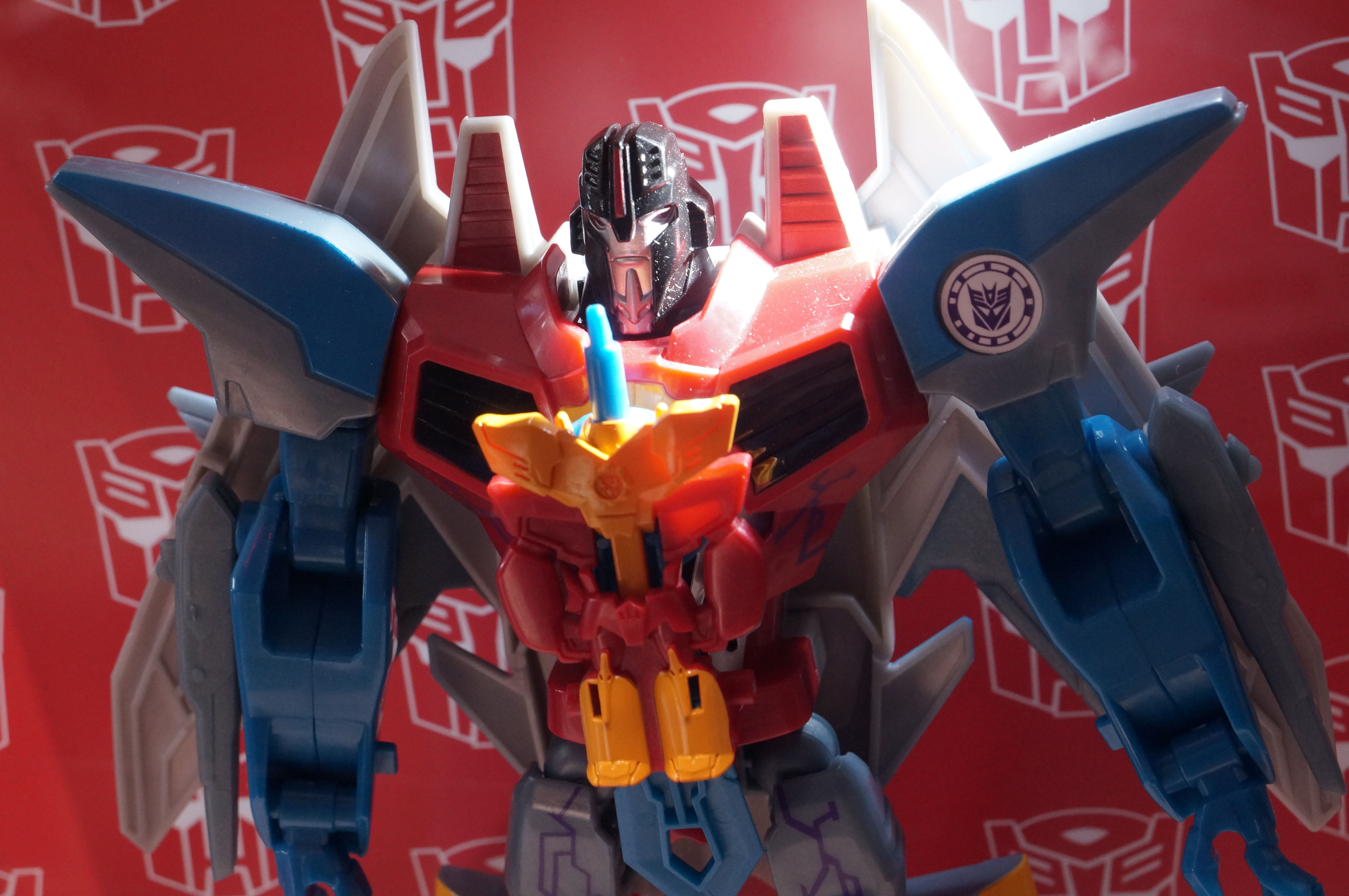 SDCC 2016: Transformers: Robots in Disguise Display Video; Starscream, more #SDCC #HasbroSDCC